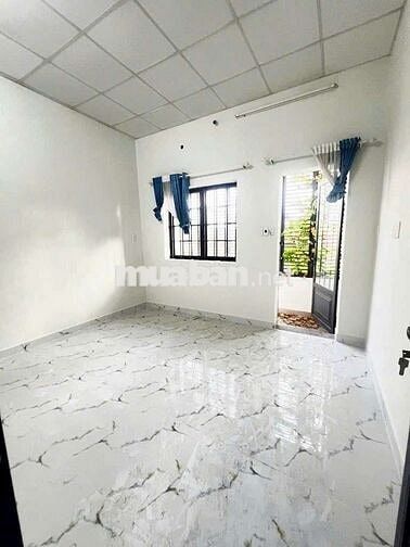 Hẻm Nguyễn Văn Luông Quận 6, 4mX11m. 3 Tầng kiên cố. dọn vào ở ngay.