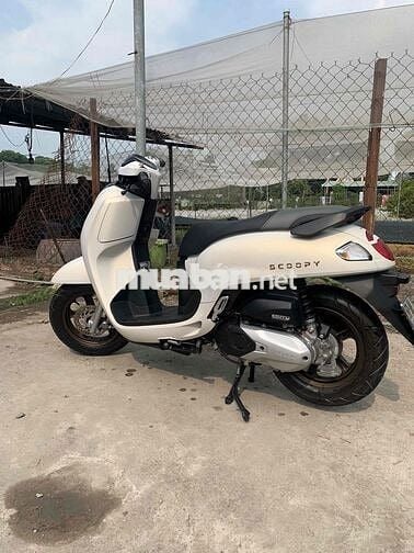 Honda Scoopy màu Trắng 5000 km