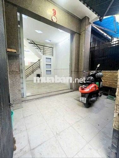 Hẻm Nguyễn Văn Luông Quận 6, 4mX11m. 3 Tầng kiên cố. dọn vào ở ngay.