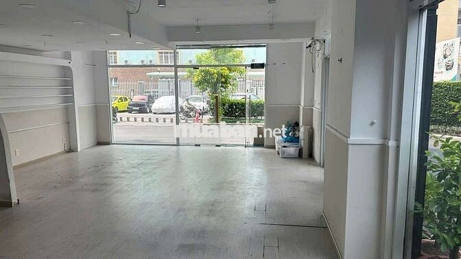 Shophouse Sky Center 120m2 1 trệt 1 lầu 34tr ở liền