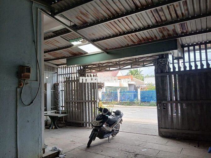 Nhà mặt tiền kinh doanh DT:7,84 x 22 đường bình mỹ, xã Bình Mỹ TP HCM