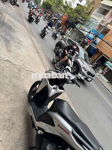 🟡🟡 Vario 150 Bạc posche cuối 2021 rất đẹp có góp