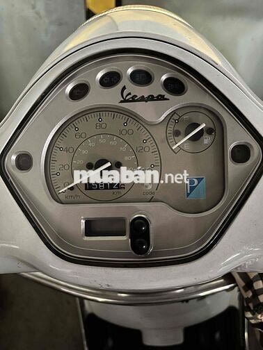Piaggio Vespa Trắng nữ chạy êm giá tốt