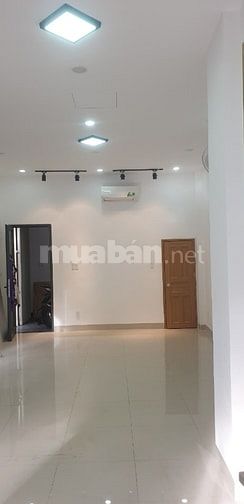 Cho thuê mặt bằng 21 Cô Giang, lối đi riêng biệt