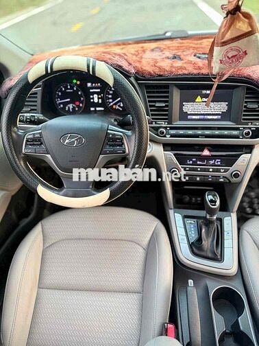 Hyundai Elantra 2017 Trắng