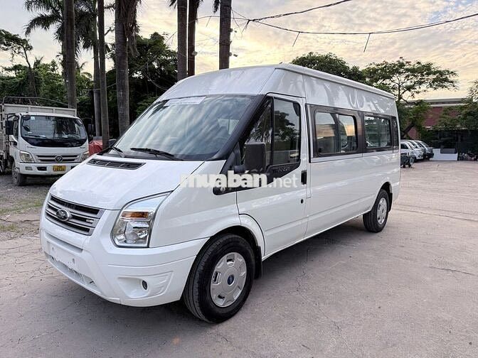 Ford Transit Van 6 chỗ 2015