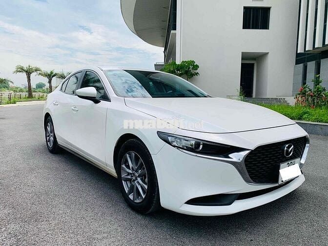 Mazda 3 2022 Deluxe 37000 km