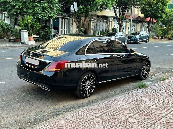 Mercedes-Benz C250 Exclusive 2018 Đen