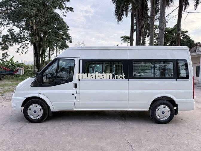 Ford Transit Van 6 chỗ 2015