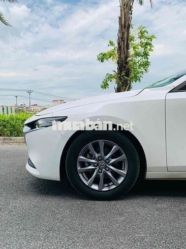 Mazda 3 2022 Deluxe 37000 km