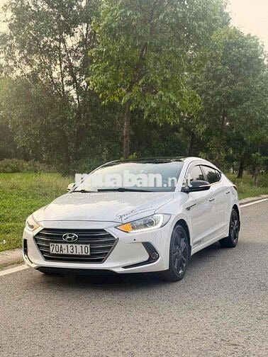 Hyundai Elantra 2017 Trắng