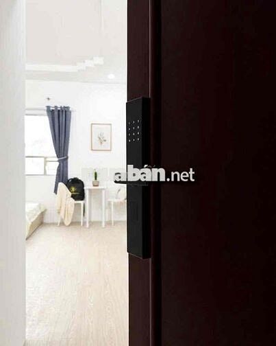 CHDV full nội thất, Mặt tiền thang máy, Rộng 35m2, Trống sẵn, Sát Q1