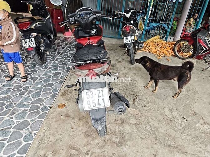 Honda Air Blade Đỏ đen