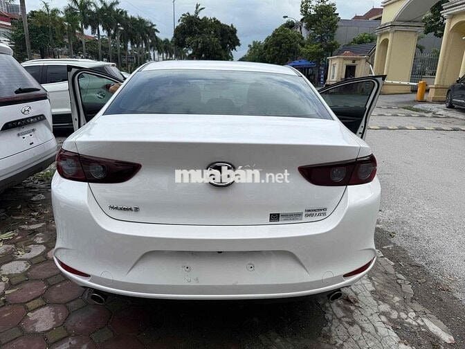 Mazda 3 1.5L Deluxe sản xuất 2020