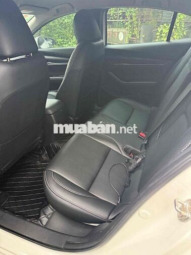Mazda 3 1.5L Deluxe sản xuất 2020