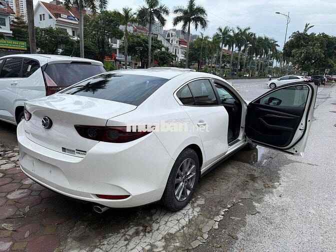 Mazda 3 1.5L Deluxe sản xuất 2020