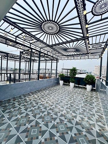 NHÀ 5,5 TẤM CÓ THANG MÁY – KHU NHÀ LẦU VIP, P. TÂN THỚI HIỆP (Quận 12)