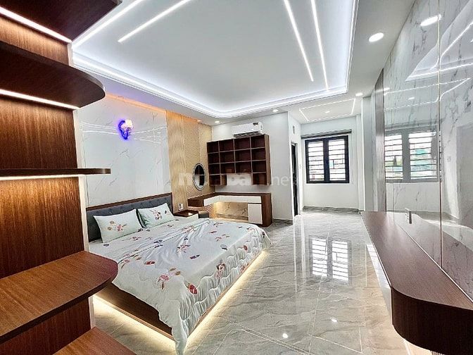 NHÀ 5,5 TẤM CÓ THANG MÁY – KHU NHÀ LẦU VIP, P. TÂN THỚI HIỆP (Quận 12)