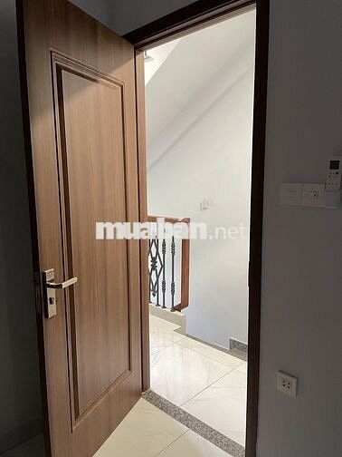 chính chủ bán nhà mới đẹp, hẻm an ninh, yên tĩnh