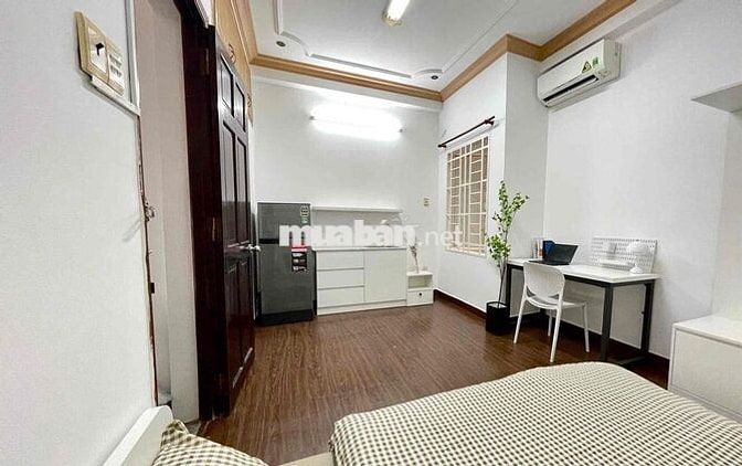 PHÒNG NGAY HOÀNG SA TRƯỜNG SA VÀ LÊ VĂN SỸ