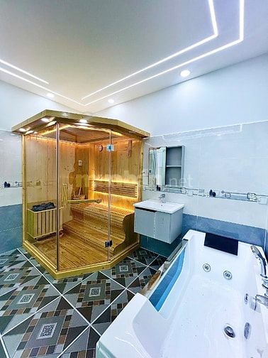 NHÀ 5,5 TẤM CÓ THANG MÁY – KHU NHÀ LẦU VIP, P. TÂN THỚI HIỆP (Quận 12)
