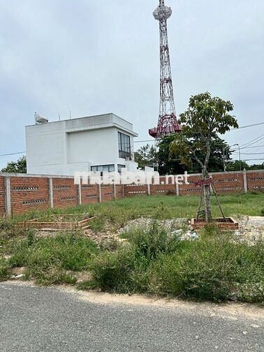 CHỦ NGỘP CẦN BÁN GẤP LÔ ĐẤT 210M2 KẾ BÊN QL22 GIÁ CHỈ 850TR