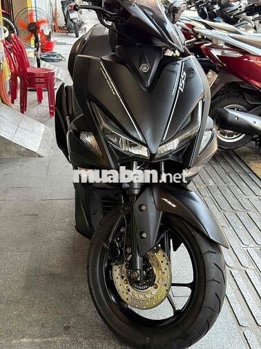 Yamaha NVX 155cc Đen nhám Smartkey