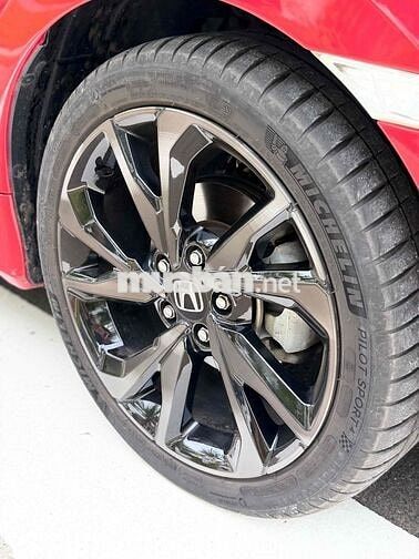 Honda Civic RS 2019 Đỏ 29000 km