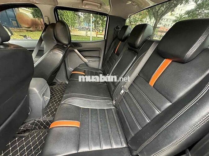 Ford Ranger XLS 2017 Trắng 150000 km