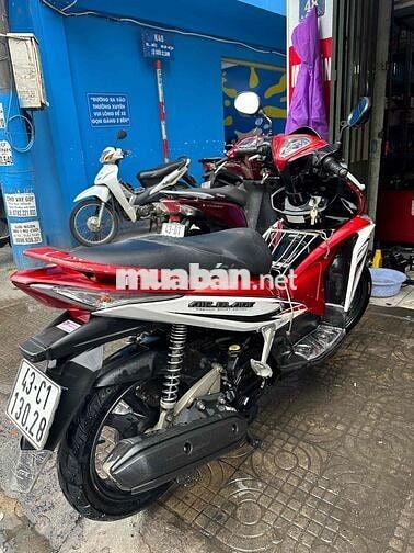 Honda Air Blade Đỏ trắng đen
