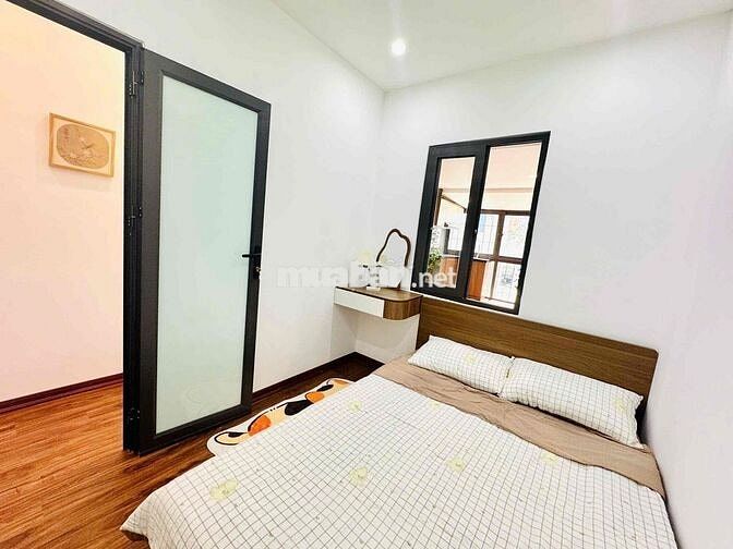 Tập thể mặt phố Gốc Đề: 55m 2 ngủ 2wc khách bếp khép kín .