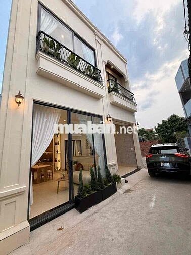 CHO THUÊ NHÀ - HẺM SỐ 43 PHÙNG CHÍ KIÊN - NHÀ MỚI 100% - FULL NỘI THÂT