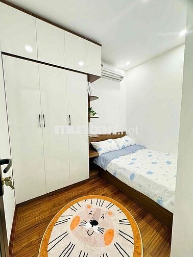 Tập thể mặt phố Gốc Đề: 55m 2 ngủ 2wc khách bếp khép kín .