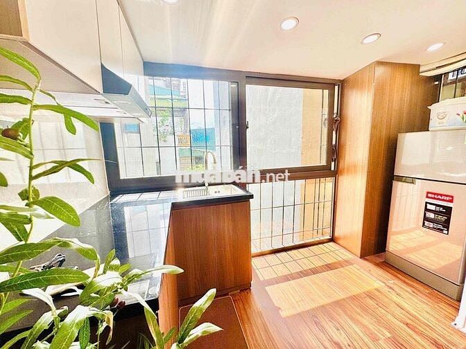 Tập thể mặt phố Gốc Đề: 55m 2 ngủ 2wc khách bếp khép kín .