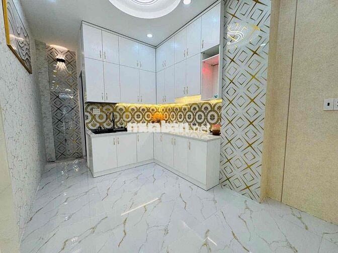 Cần bán gấp nhà Dương Bá Trạc quận 8. Full nội thất