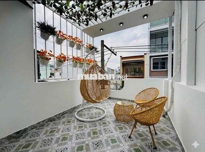 Cần bán gấp nhà Dương Bá Trạc quận 8. Full nội thất