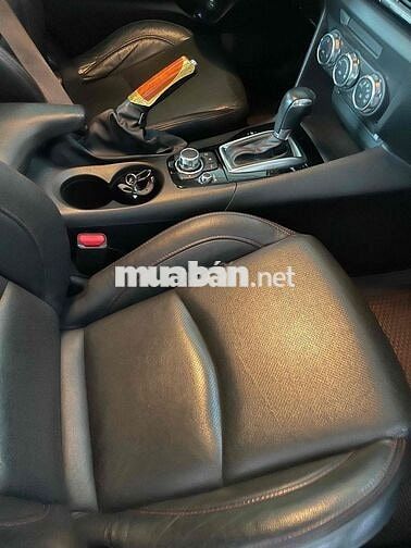 Mazda 3 Trắng 5 chỗ