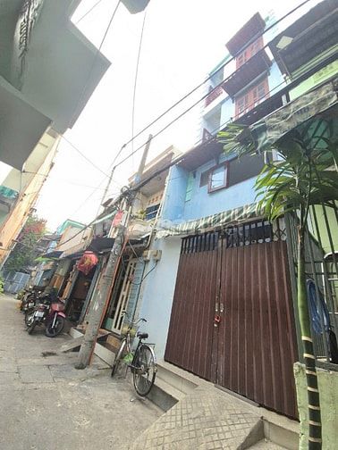 Chỉ nhỉnh 4 TỶ- Bán nhà Đúc 4 Lầu Hẻm Âu Cơ, tân Phú
