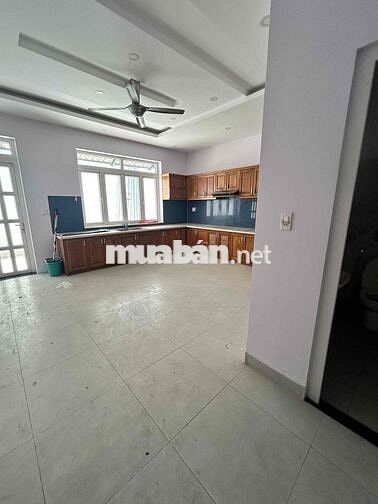 MẶT TIỀN NGUYỄN SUÝ - 5.5 x 20 - TRỆT 3 LẦU - NHẬN NGAY