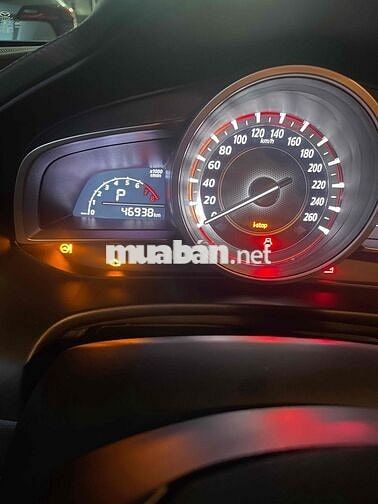Mazda 3 Trắng 5 chỗ