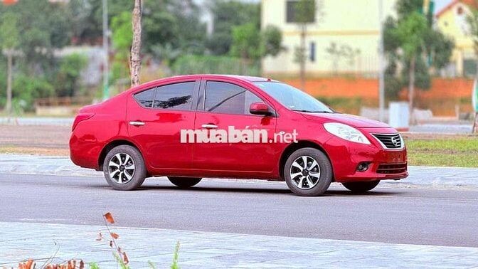 Nissan Sunny 2015 MT Đỏ