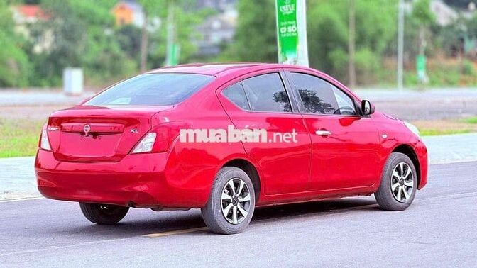 Nissan Sunny 2015 MT Đỏ
