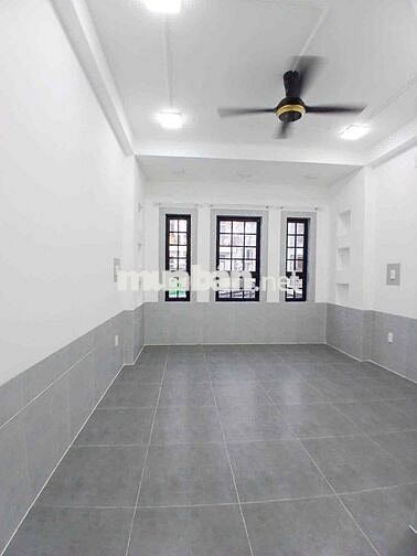 Cho Thuê nhà MT thuận tiện Kinh Doanh đường 38 gần chợ Hiệp Bình