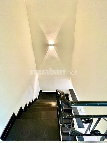 Bán nhà 66m²-7.2 tỷ, 2 lầu phù hợp ở/xây mới sát vách quận 1