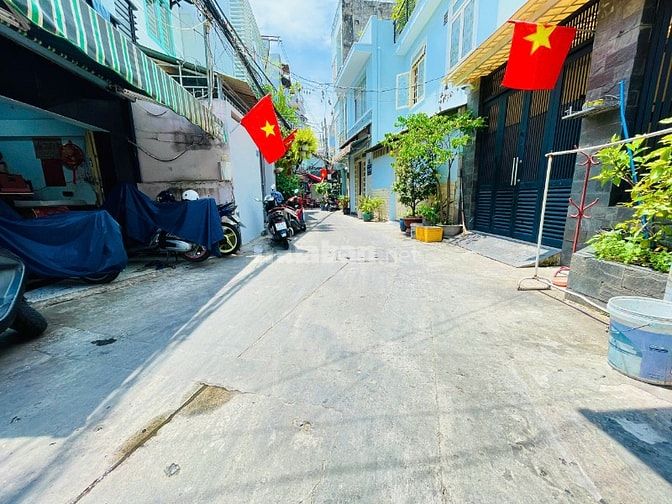 Bán nhà 66m²-7.2 tỷ, 2 lầu phù hợp ở/xây mới sát vách quận 1