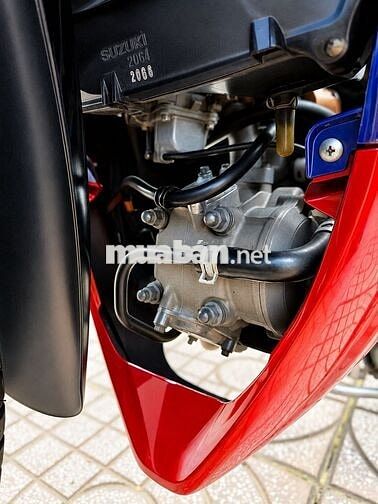 Suzuki Axelo Xanh Đỏ Trắng
