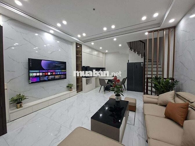 nhà đẹp tại việt hưng -  diện tích 45m2 . 6 tầng mới - giá hơn 6 tỷ