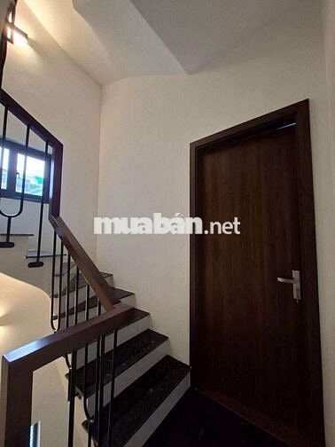nhà đẹp tại việt hưng -  diện tích 45m2 . 6 tầng mới - giá hơn 6 tỷ