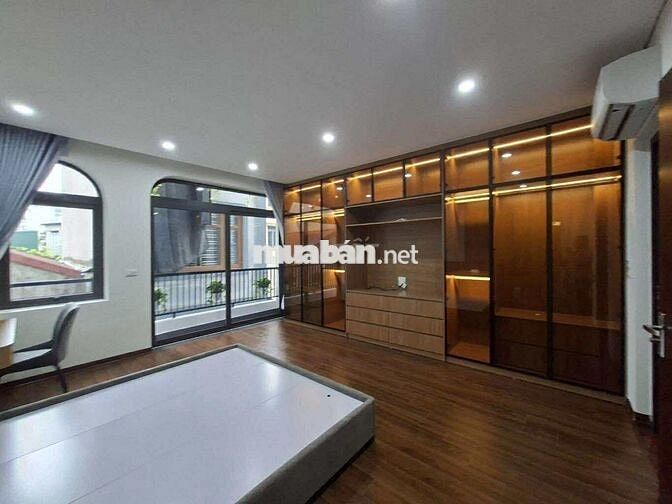 nhà đẹp tại việt hưng -  diện tích 45m2 . 6 tầng mới - giá hơn 6 tỷ