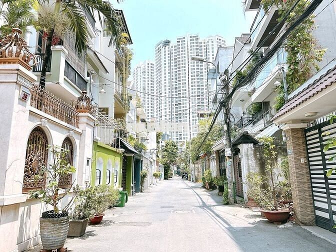 BÁN NHÀ KIỀU ĐÀM Q7 – XE HƠI NGỦ TRONG NHÀ – 5x18m – 4 TẦNG – CHỈ